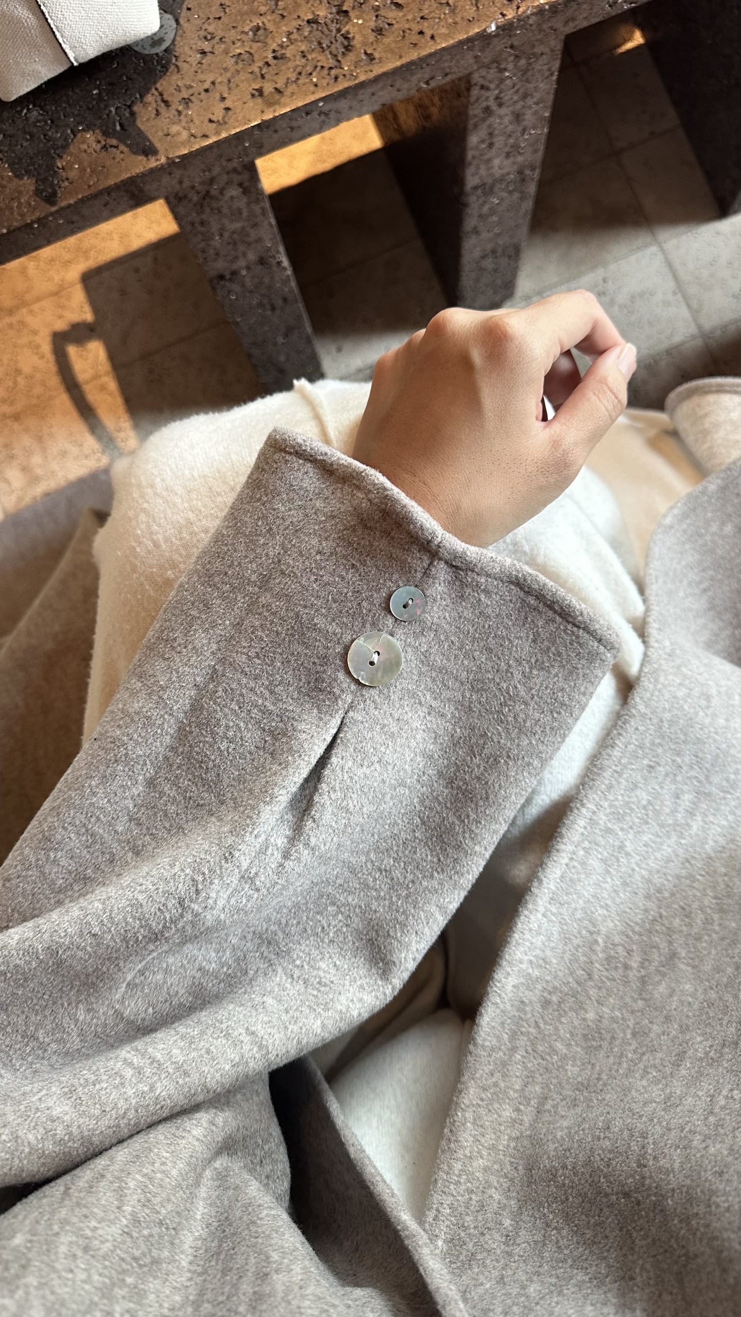 modest fashion intemporelle kimono coat Myariah